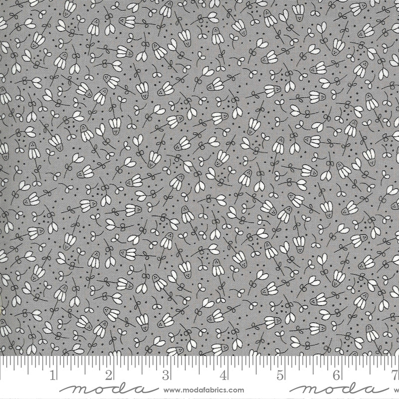 Moda Spring Chicken Spring Chicken Gray - 55522 26 - by Sweetwater for Moda – Quilt Kits ...